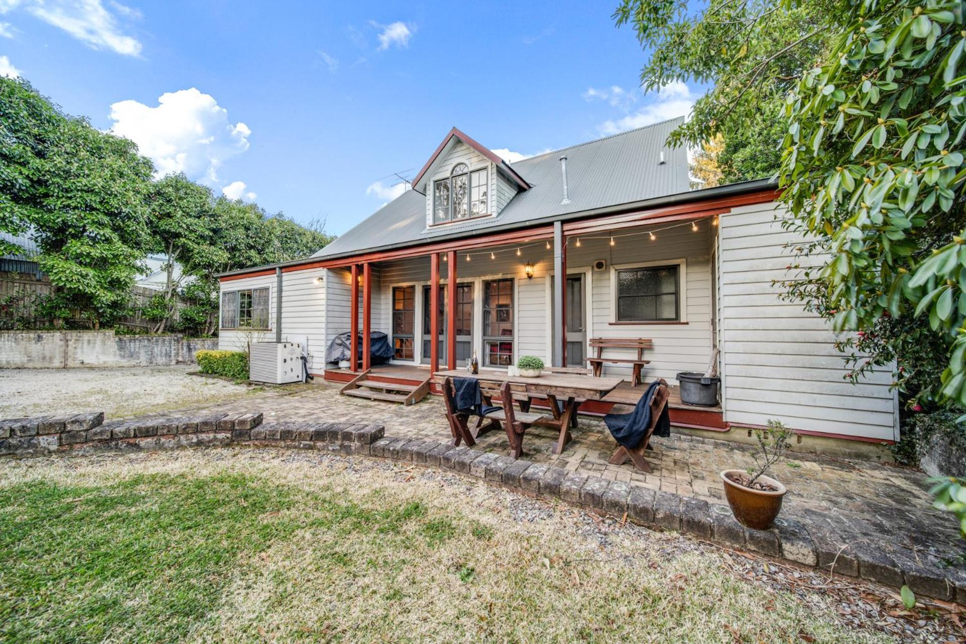 Whispering Pines Cottages Wentworth Falls Room photo