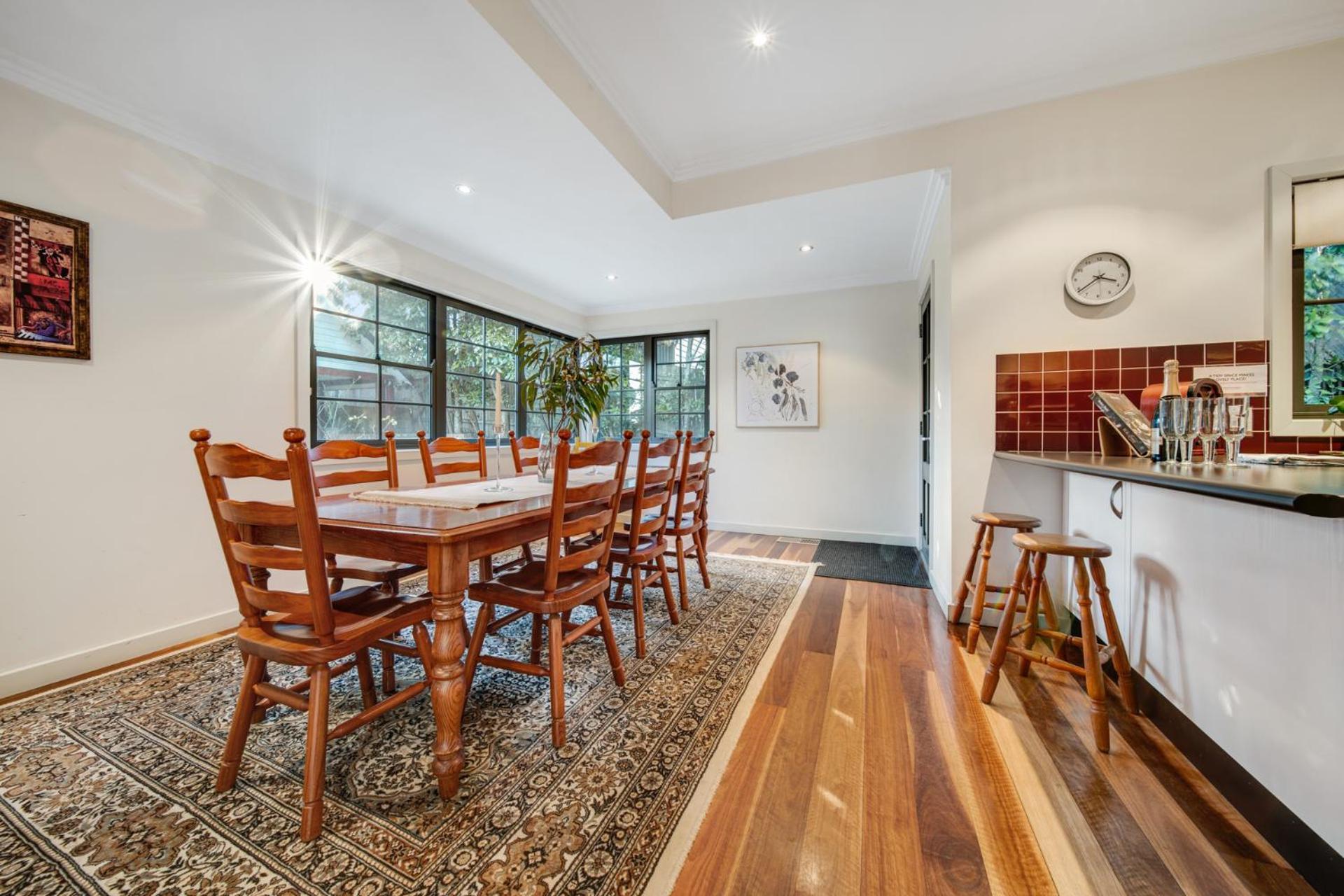 Whispering Pines Cottages Wentworth Falls Room photo